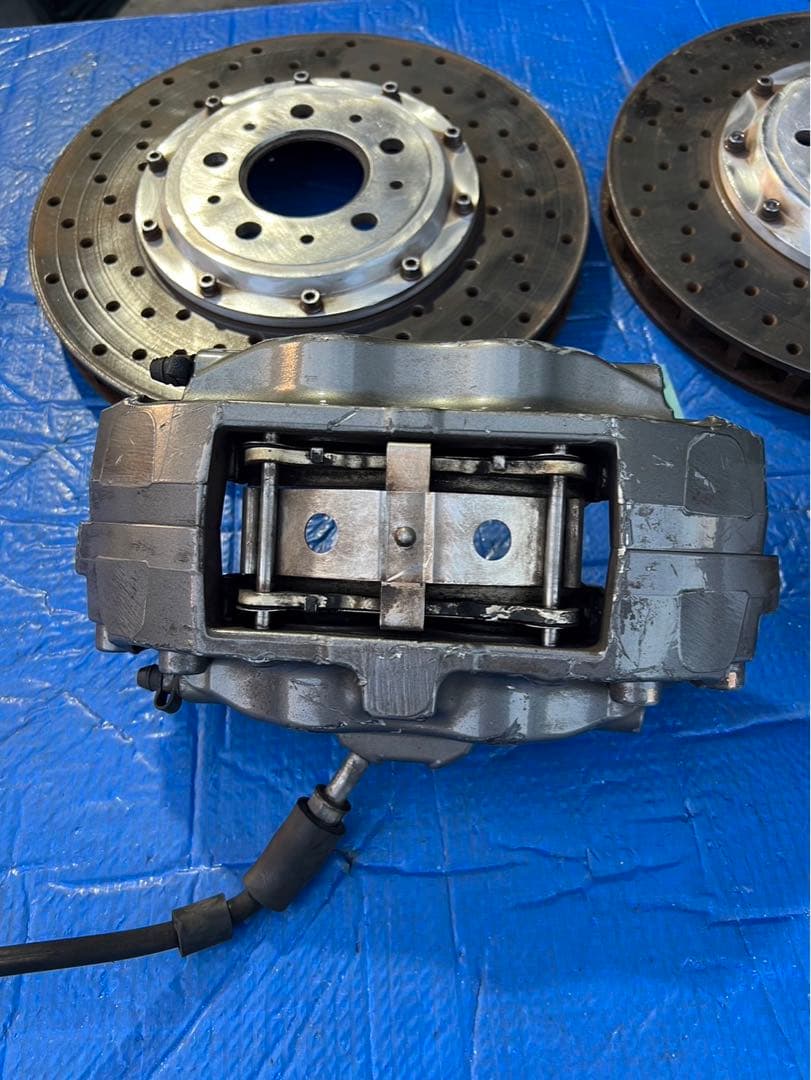 ボルボ　V70 S60 フロントキャリパー ローター　※フォロー割OK 👙 ボルボ ホイール（ブレーキ｜パーツ）：車用品\u003c車用品 v70r さくら車検\u2010ブログ＆整備 Rブレーキキャリパー交換 リジカラ  ボルボV７０ AWD-R（SB，RB系）フロント、リヤデスク、Rキャリパー４個中古セット